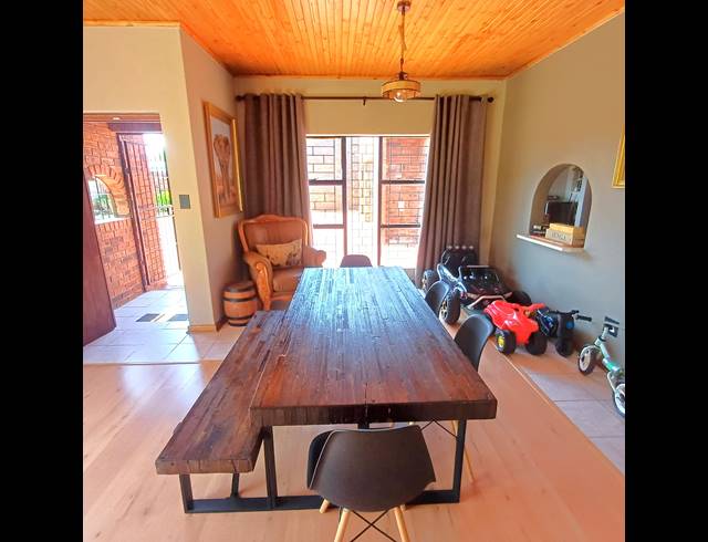 3 BEDROOM HOUSE FOR SALE IN RIVERSDALE